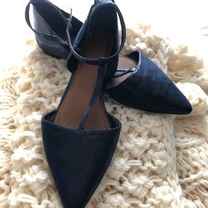 Navy Blue Old Navy Pointy Flats Size 8